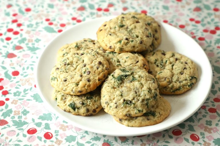 assiette avec cookies
