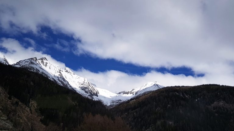 montagnes enneigées en autriche